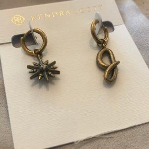 Kendra Scott	Charm Huggie Earring